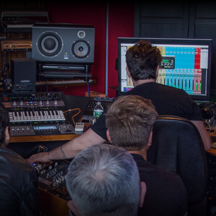 Interactive Online Mixing Course with Fab Dupont